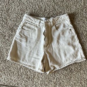 Princess Polly tan/cream high waisted shorts